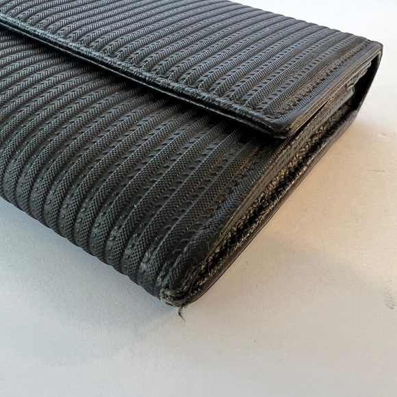 COPY - BVLGARI Women’s black leather wallet in great condition - Picture 6 of 11